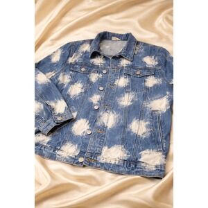 BiBi Womens XL Blue Bleached Cloud Print Denim Trucker Jacket Medium Wash Edgy